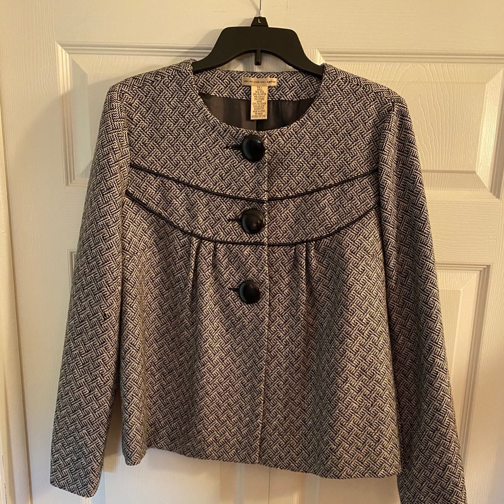 E.Col.O.Gie, Feminine, Vintage Jacket.  Size: Large. Color: Black & Cream.